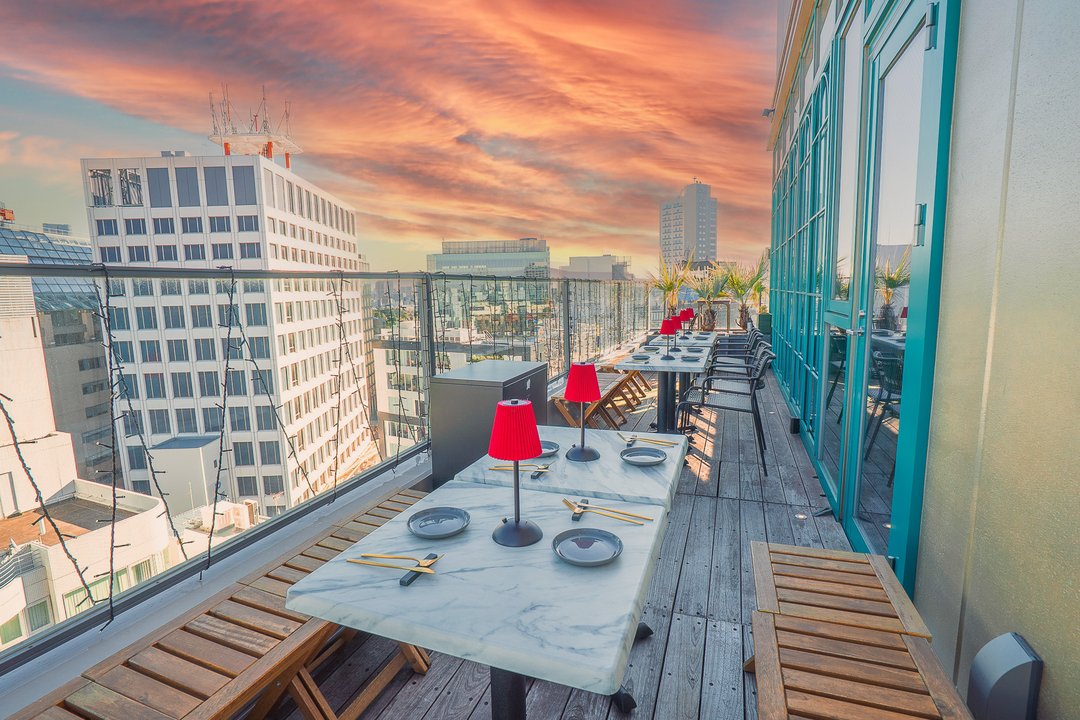 THE MIURA ROOFTOP TERRACE 1/4