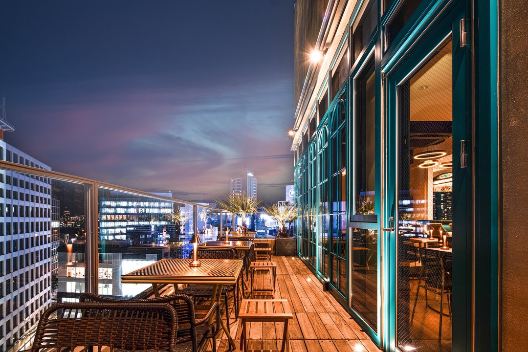 THE MIURA ROOFTOP TERRACE 2/4